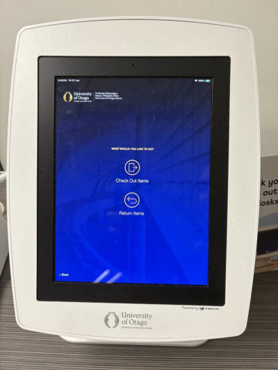 MeeScan kiosk